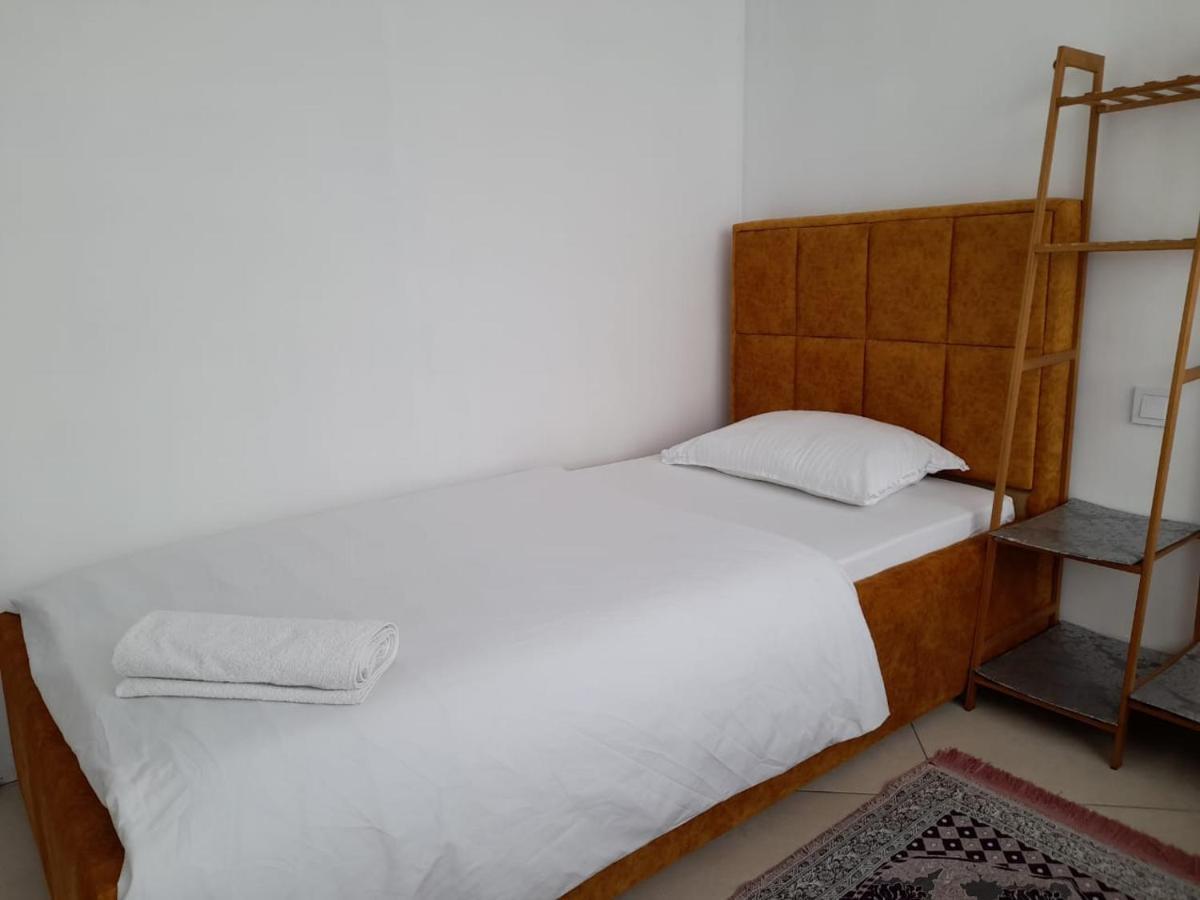 Guesthouse Bela 地拉那 外观 照片
