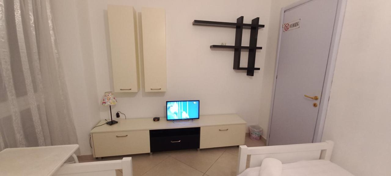 Guesthouse Bela 地拉那 外观 照片