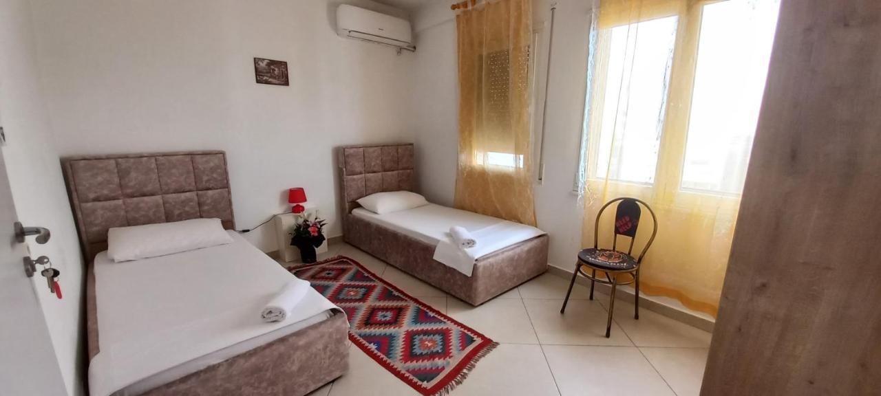 Guesthouse Bela 地拉那 外观 照片