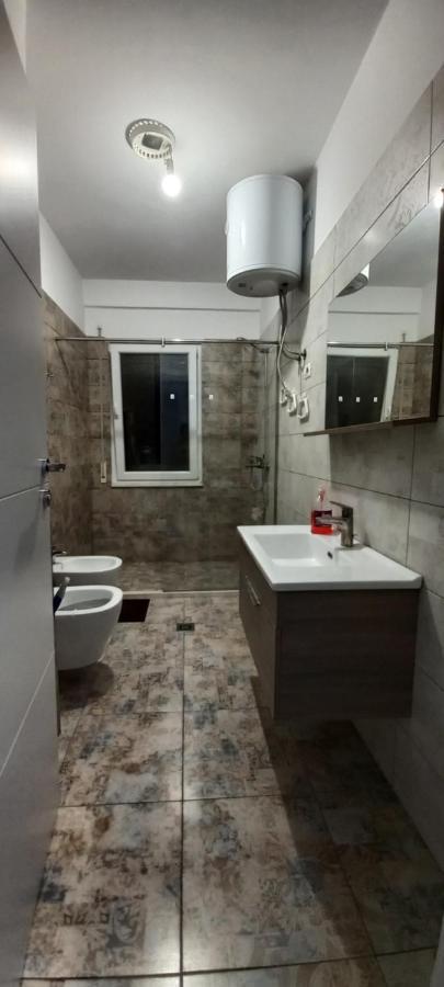 Guesthouse Bela 地拉那 外观 照片
