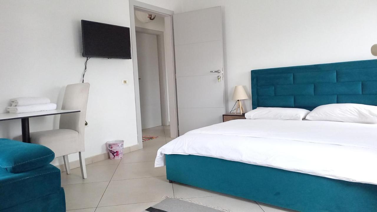 Guesthouse Bela 地拉那 外观 照片